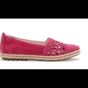 ME TOO Lynx Espadrille Flat NWT